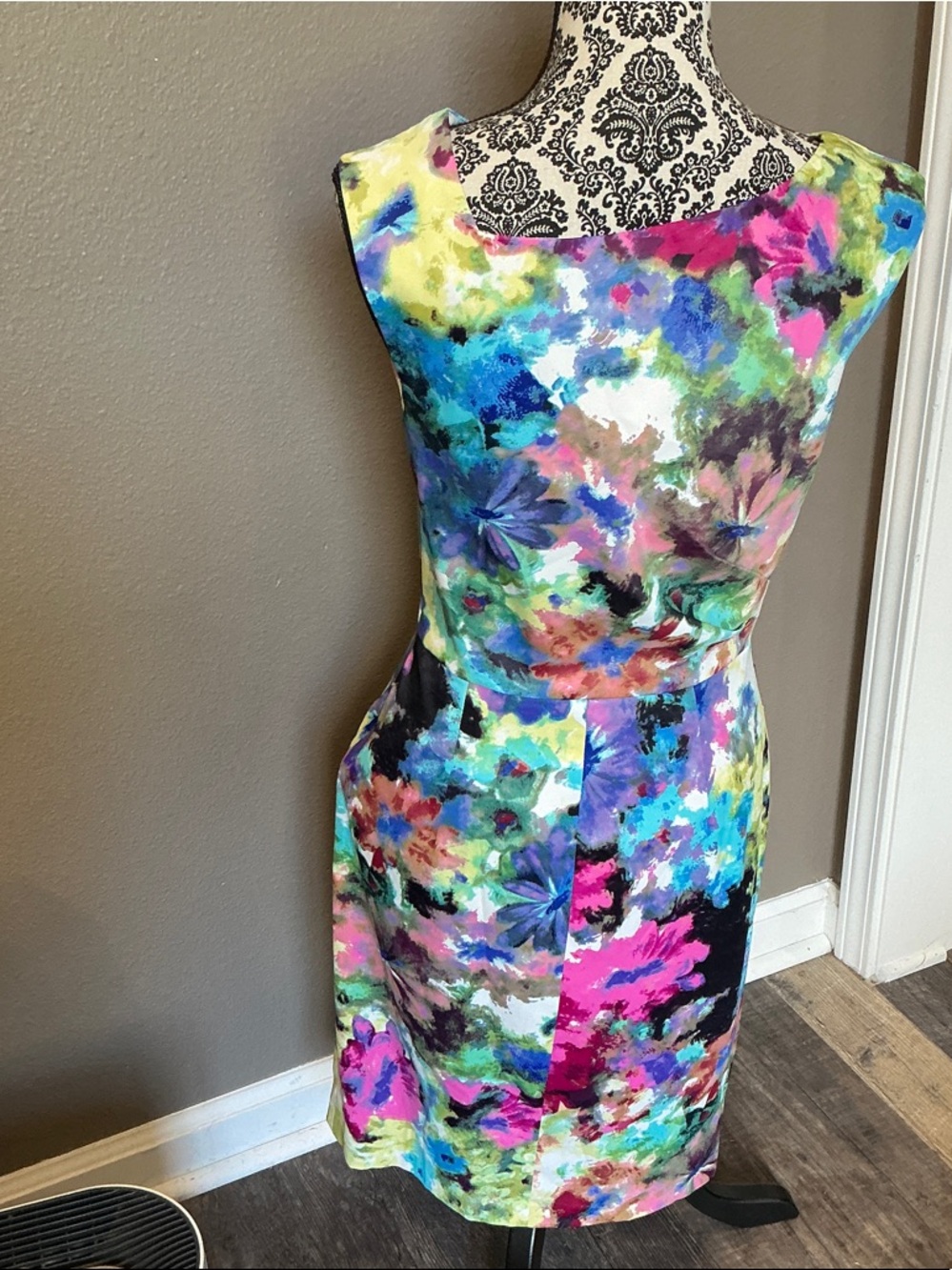Suzi Chin for Maggy Boutique Bright Multicolor Floral Midi Dress Size 6 - Picture 3 of 4